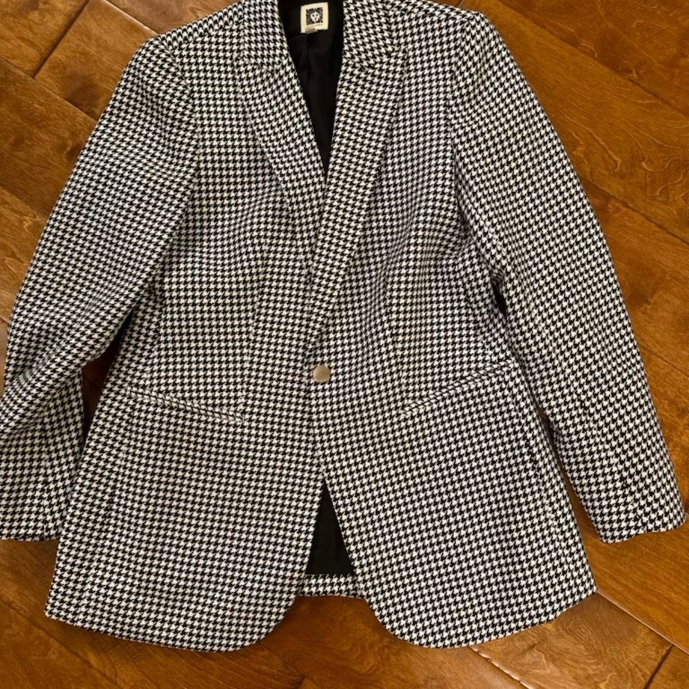 Size small black and white blazer